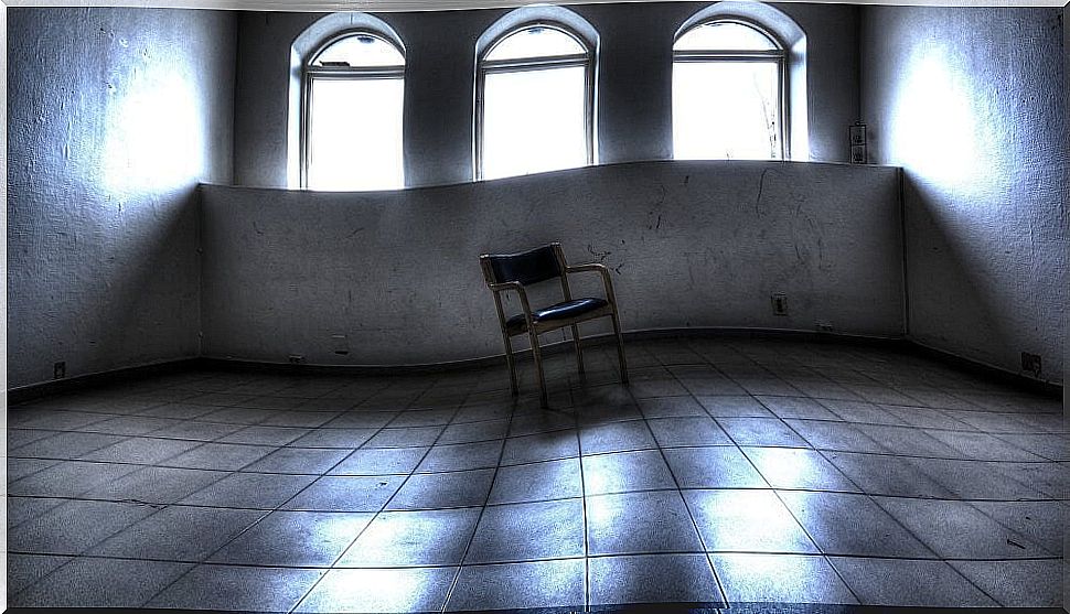 room of a psychiatric hospital to represent the work of Torcuato Luca de Tena The twisted lines of God